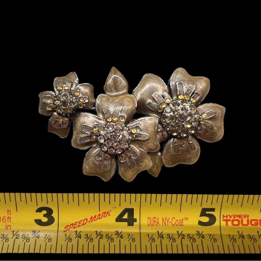 VTG Signed Chico’s Brooch Gold Tone Enamel Floral Rhinestone Pin‎ Y2K - Picture 2 of 4